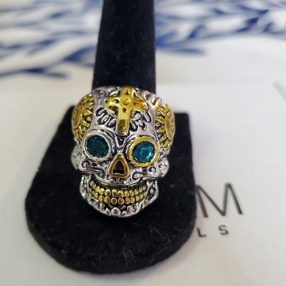 Retro Skull Head Ring - Picture 5 of 9